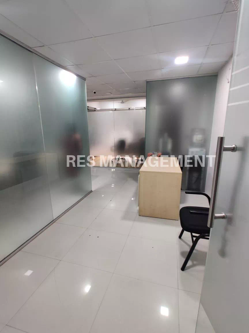 1550 ft office For Rent In Galal Empire, Drive in road Thaltej