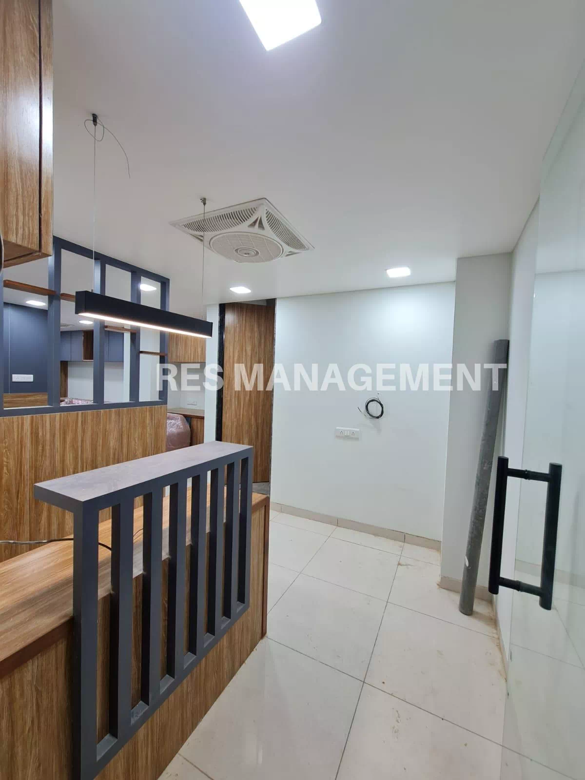 836 ft fully furnished office Zion Z1