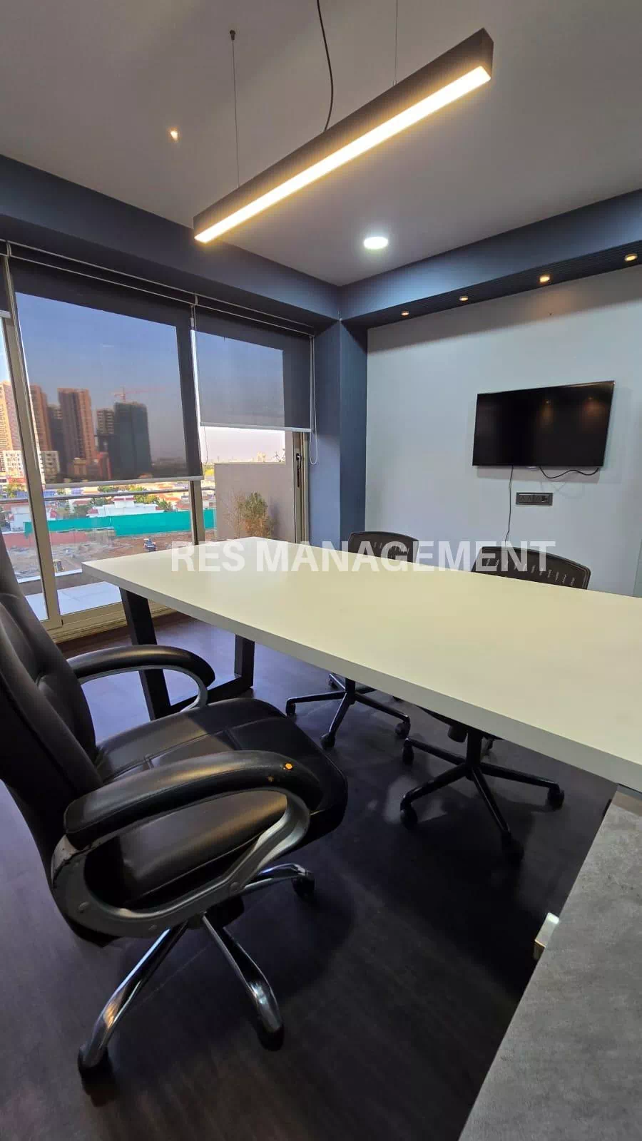 1471 ft office with 208 ft Balcony Ready Furniture
