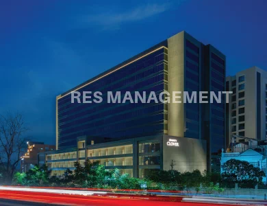 night-strret-view-clover-swati