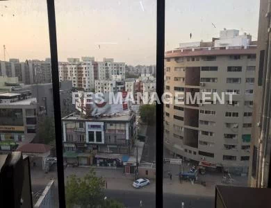 2000 ft office For REnt in Satellite Landmark