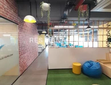 Coworking Space for Rent in Sindhubhavan Road, Ahmedabad