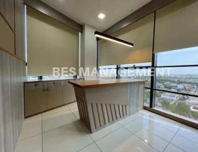926 ft  Fully furnished office For Rent In World trade tower
