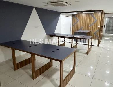 1383 ft Fully Furnished office For Rent in Zion Z1
