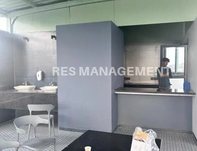 180 Seats, Ashram Road, Ahmedabad.