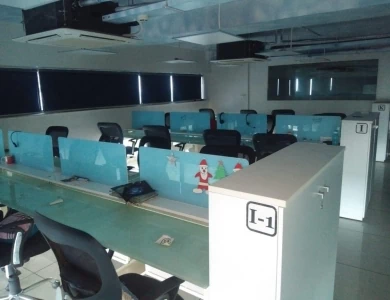 Colonnade-1,SG Highway 