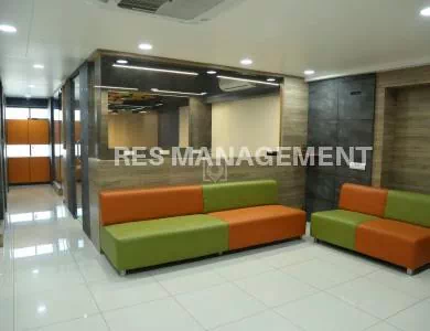 2800 ft fully furnished office on Rent Science city Road
