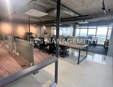 2 cabin 16 seating fully furnished office on sp ring road