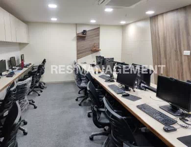 Fully Furnished Office For Rent Privilon